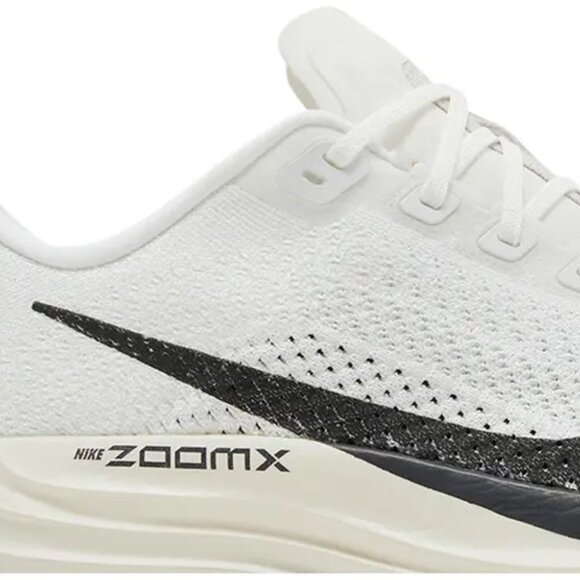 Nike Pegasus Plus Men's Road Running Shoes (Sz 11)(worn once) - Picture 5 of 7